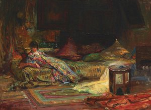 Intérieur oriental Claudia Millian-Minulescu posant dans un intérieur oriental